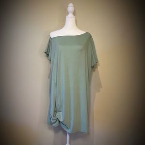 Plus size Twist Hem Asymmetrical Neck Tee Dress